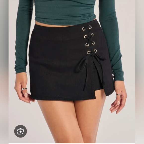 Windsor Black Lace-Up Mini Skirt - Picture 1 of 5